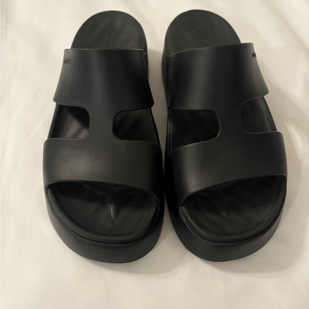 CROCS Women’s Getaway Platform H-Strap Wedge Sandals Size 10